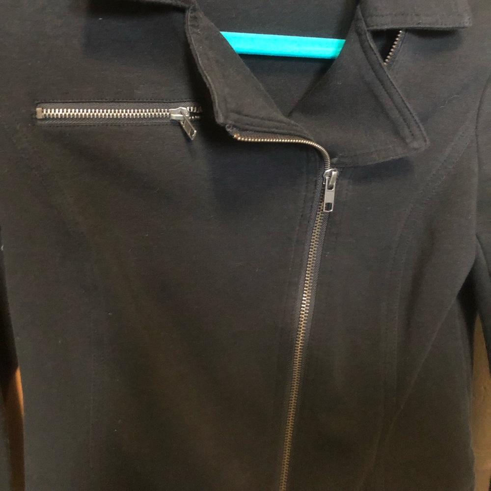Black Jacket - Picture 4 of 5
